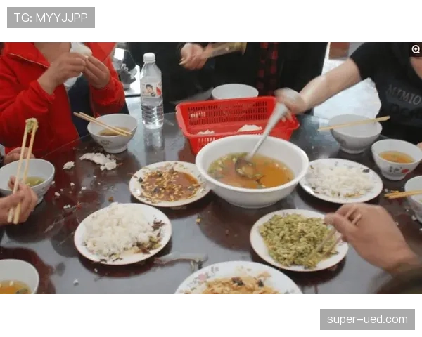 安洗莹一天吃五顿饭还瘦成闪电，这代谢是租来的吗？